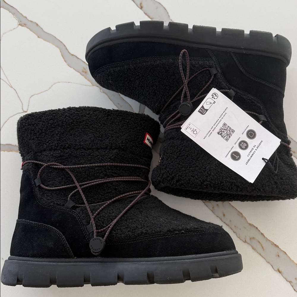 Hunter Black Suede Boot - Picture 5 of 7
